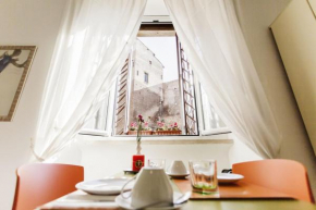  Maison Colosseo (Via dei Querceti 24)  Рим